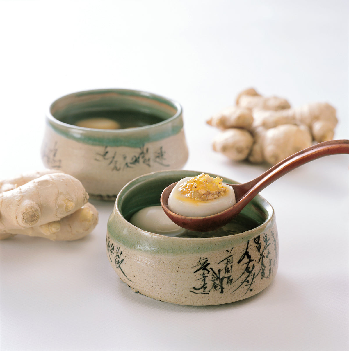 F1 Xi Yan Salted Yolk Custard Tang Yuan With Ginger Soup 私房手搓黃金湯圓 (Per Bowl /每碗) (3 Pcs)